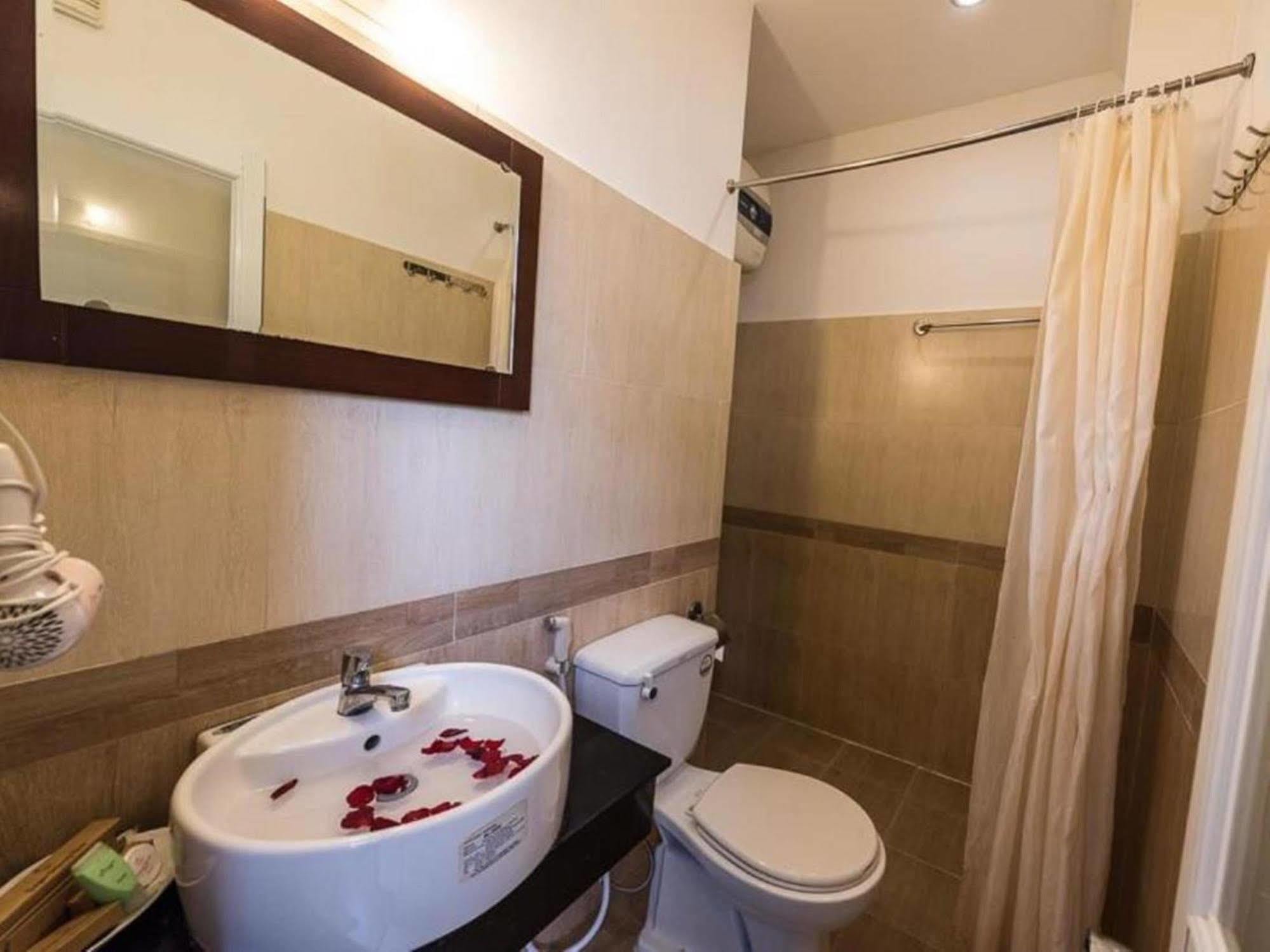 Отель Saigon Odyssey House Хошимин Экстерьер фото